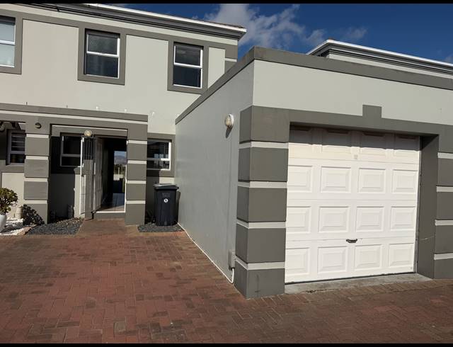 2 BEDROOM DUPLEX SOLD IN PARKLANDS